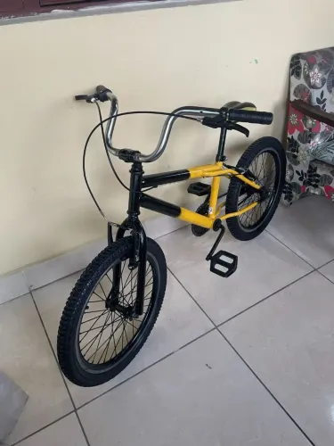Bicicleta estilo bmx (super nova)