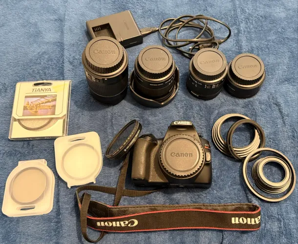 Câmera Canon SL3 - Com lentes e acessórios