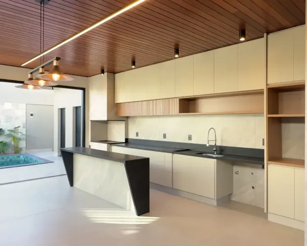 Belíssima casa térrea no Condomínio Splêndido com planejados, piscina e varanda gourmet