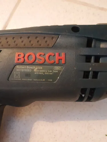 Furadeira Bosh GSB 16 profissional 