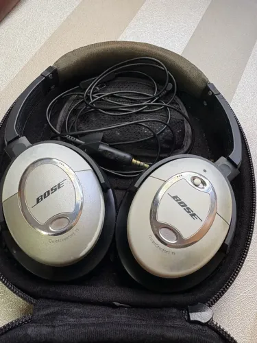 Headphone Bose QC15
