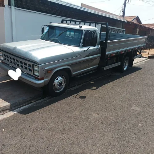 F4000 impecável
