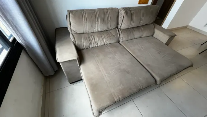 Sofá Retrátil e Reclinável 