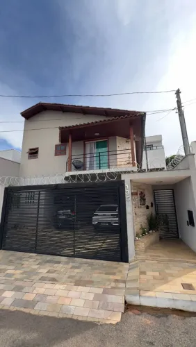 Excelente casa a venda em Varginha