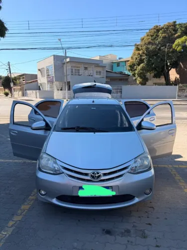 Toyota Etios 1.3 Flex 16V 5P Mec. 2014