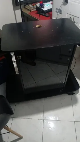 Rack de aço e madeira 