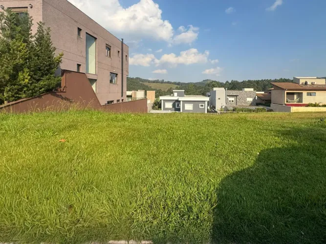 Lote a venda no Residencial Tamboré 11