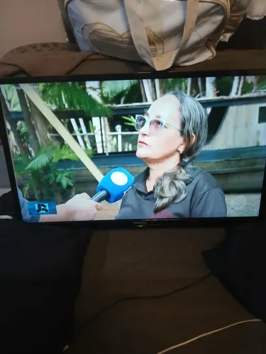 VENDO UMA TV SMART 32