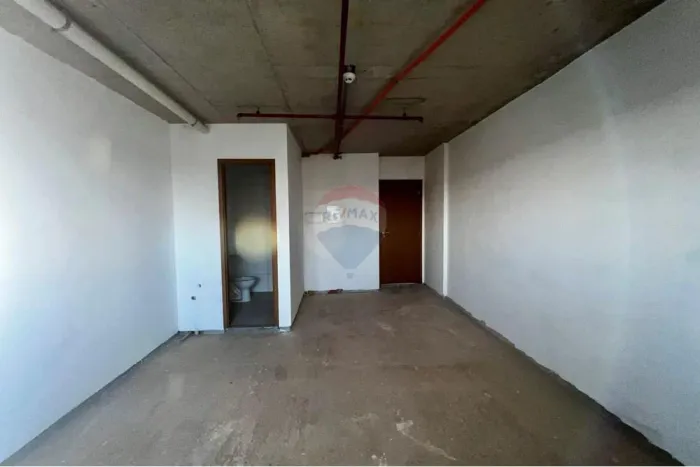 Sala Comercial - Ed. Versato - QNN 30