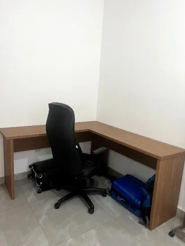 Mesa de escritório profissional + Cadeira executiva