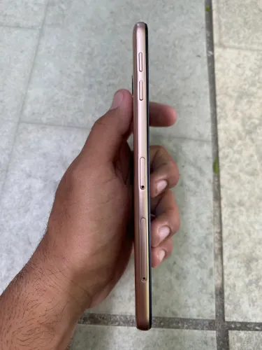 Celular J4 Core