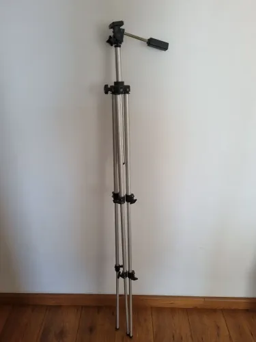 Tripé  para maquina fotográfica (alumínio)