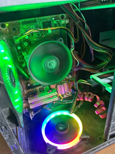 Computador liga mas não dá imagem