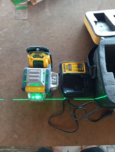 Nível Laser Dewalt Dw089LG 12v 2.0ah 12 Linhas Verde 3x360
