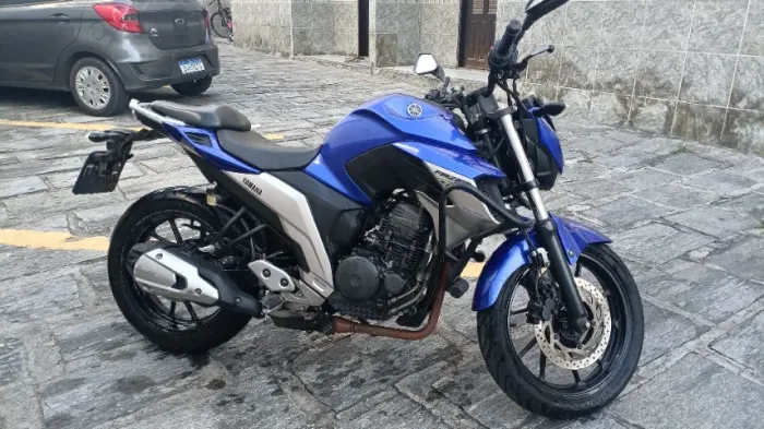 Yamaha FZ25 250cc MUITO NOVA
