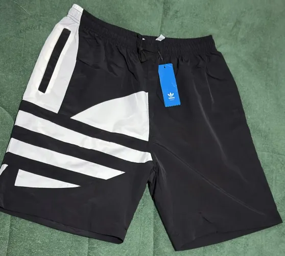 Bermuda adidas Originals Big Trefoil Preta 