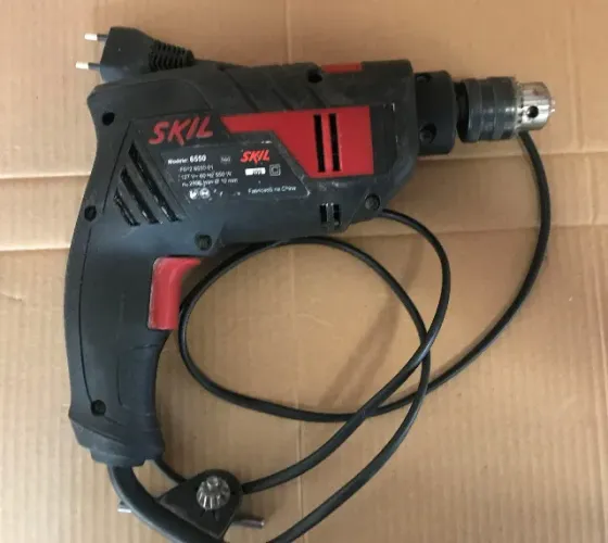 Furadeira de impacto Skil
