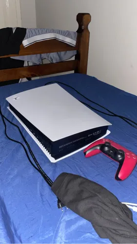 vendo ps5 pouco tempo de uso com jogos e um controle