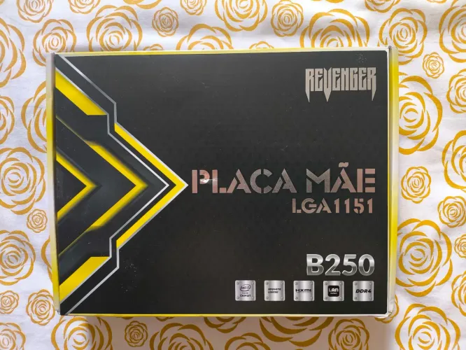 Kit Upgrade - Placa Mãe B250+I7 7700 Sétima geração.