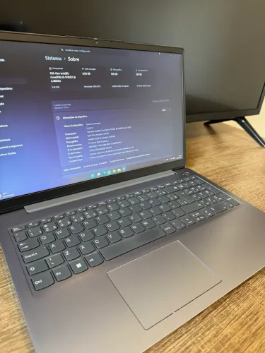 Lenovo IdeaPad 3 15ITL6 - i5 (11 geração) / 8GB RAM / 238GB SSD