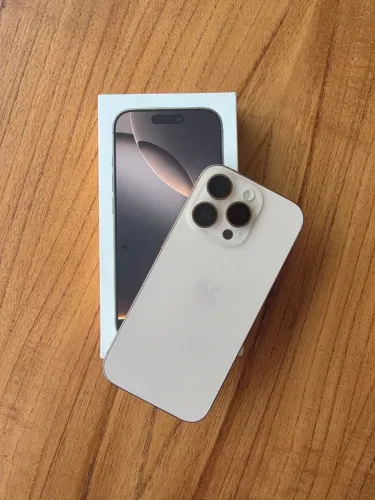 Iphone 16 pro - 256gb - desert titanium