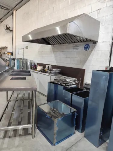 Coifa Inox Parede 1,25x0,70x0,50m com Filtro Inercial