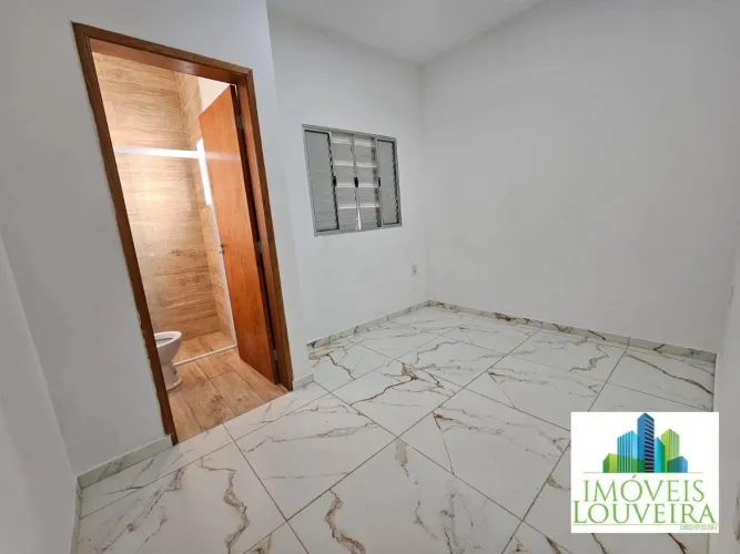 Casa com 2 dormitórios para alugar, 85 m² por R$ 2.200,00/mês - Residencial Burck - Louvei