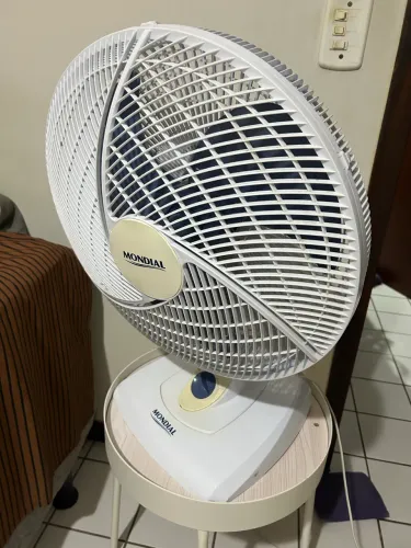 Vendo ventilador em total funcionamento