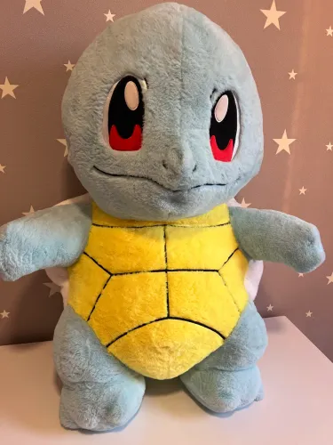PELÚCIA POKÉMON: SQUIRTLE (MEGA)