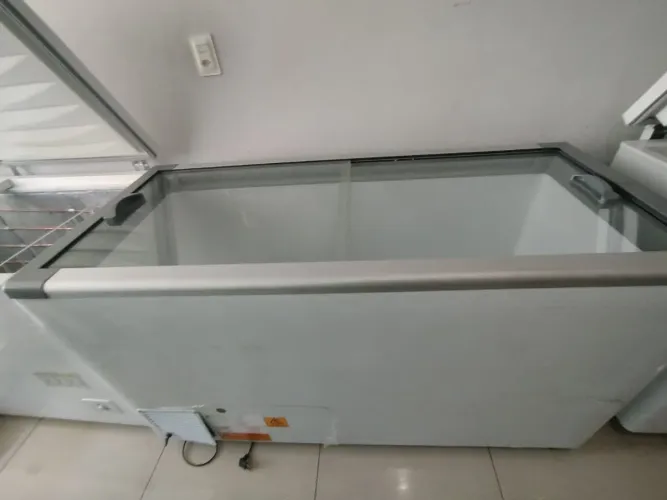 Vende-se Freezers e Geladeiras todos funcionando 100% 