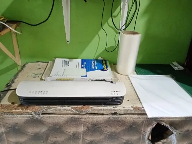 Laminadora e Plastificadora A3/A4