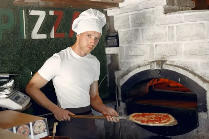 Vaga de Pizzaiolo Aldeota Noite