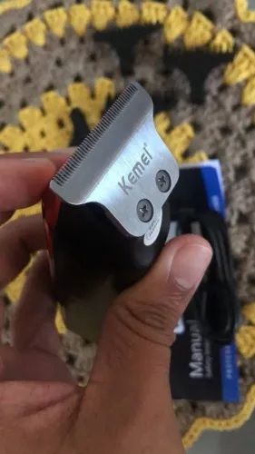 Máquina de Corte Acabamento Depilação Kemei Portátil 3 em 1
