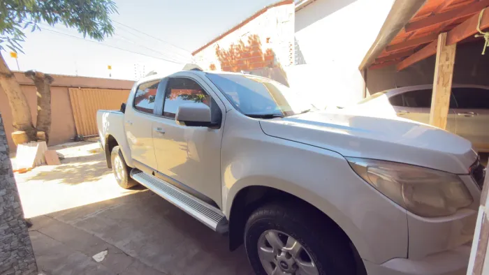 Chevrolet S10 Pick-up LT 2.8 TDI 4X2 CD Diesel AUT 2013