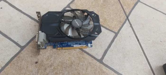 Placa de video gtx750 ti ,gtx 1060 ti