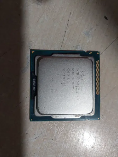 Vendo processador i3 3220, geração 3, 3,3ghz