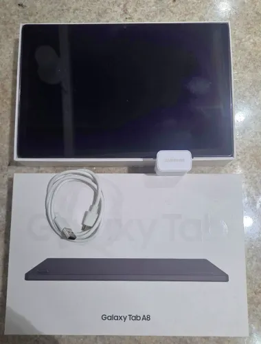 Tablet Samsung tab A8