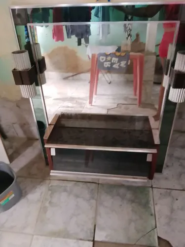 Espelho com armário 