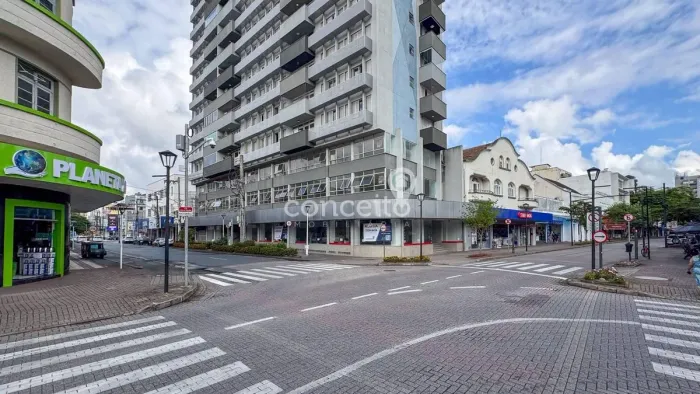 Sala Comercial na Rua XV de Novembro!