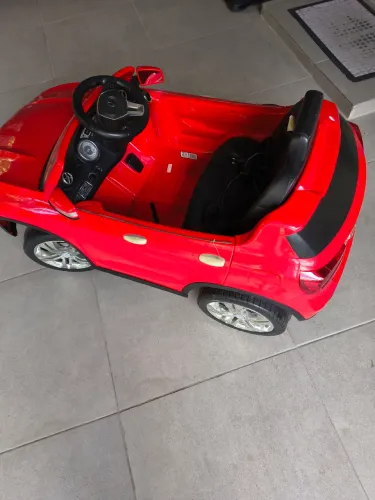 Carrinho elétrico para criança 