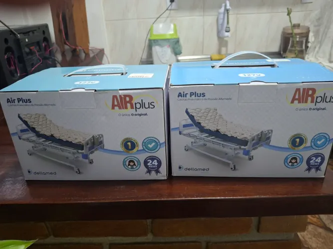 Vendo 2 colchões PNEUMATICOS NOVOS