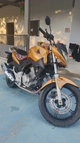 CB300 2010 NO PONTO DE TRANSFERIR