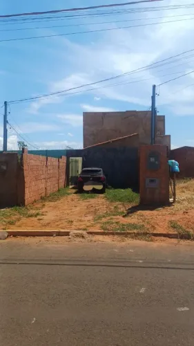 Casa Loteamento Villagio Vitoria (Caioba)