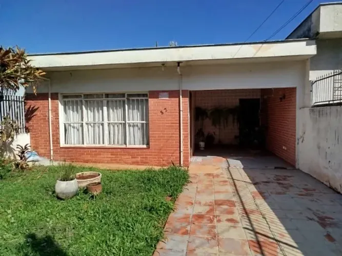 Casa + terreno .Total de 450m Entre Higienópolis e Zerão