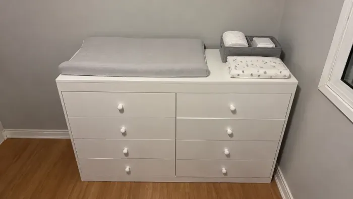 Cômoda Infantil Branca com 8 Gavetas - 1,40m