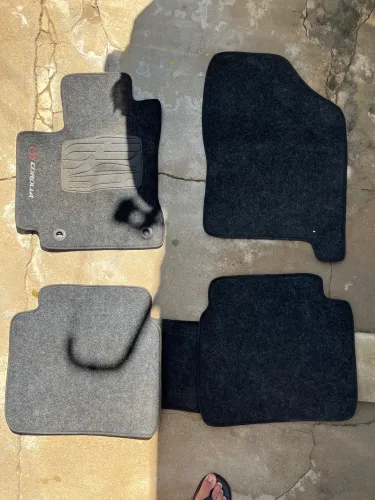 TAPETE PARA TOYOTA COROLLA