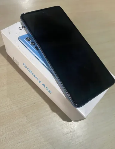 Samsung Galaxy A52, 128GB, 6GB RAM.