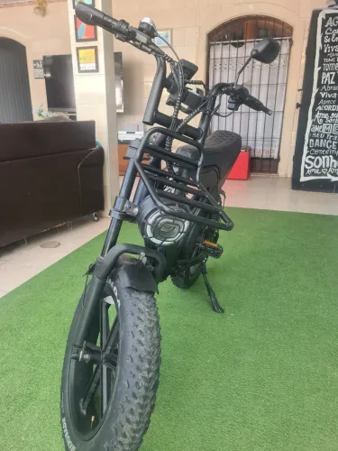 Vendo bicicleta elétrica, pouquíssimo uso.