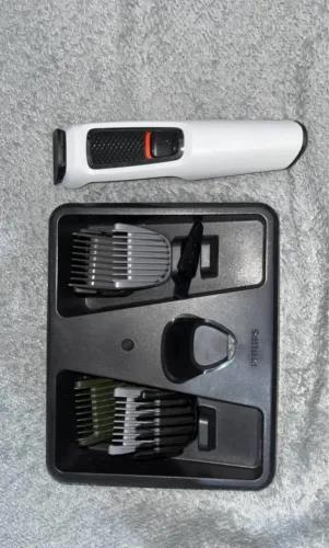 Máquina de Cortar Cabelo Philips Original + 5 Pentes - Pouquíssimo Uso