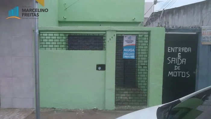 Casa com 1 dormitório para alugar, 34 m² por R$ 780,00/mês - Quintino Cunha - Fortaleza/CE